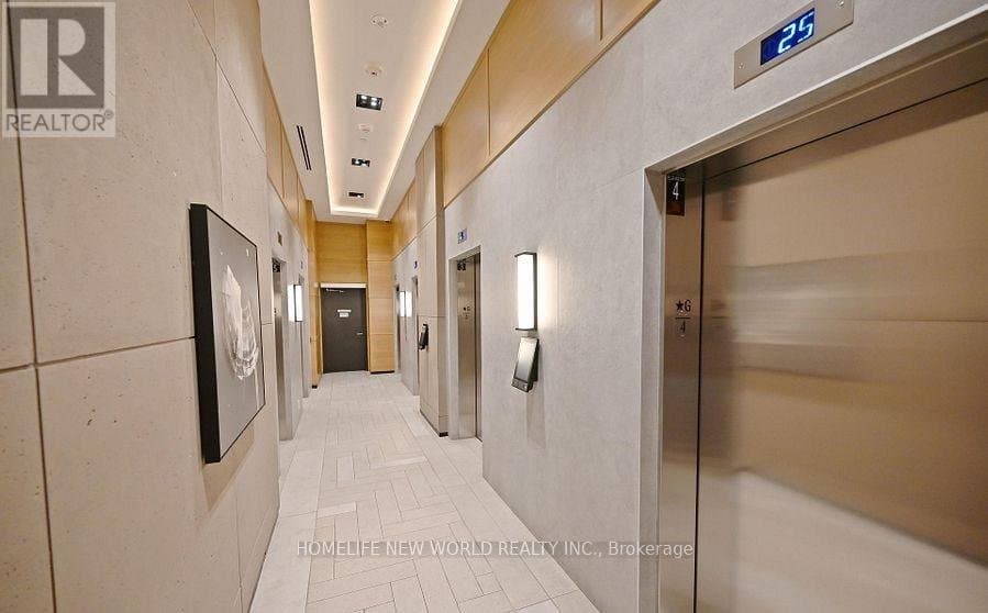 108 Peter Street - Photo 2