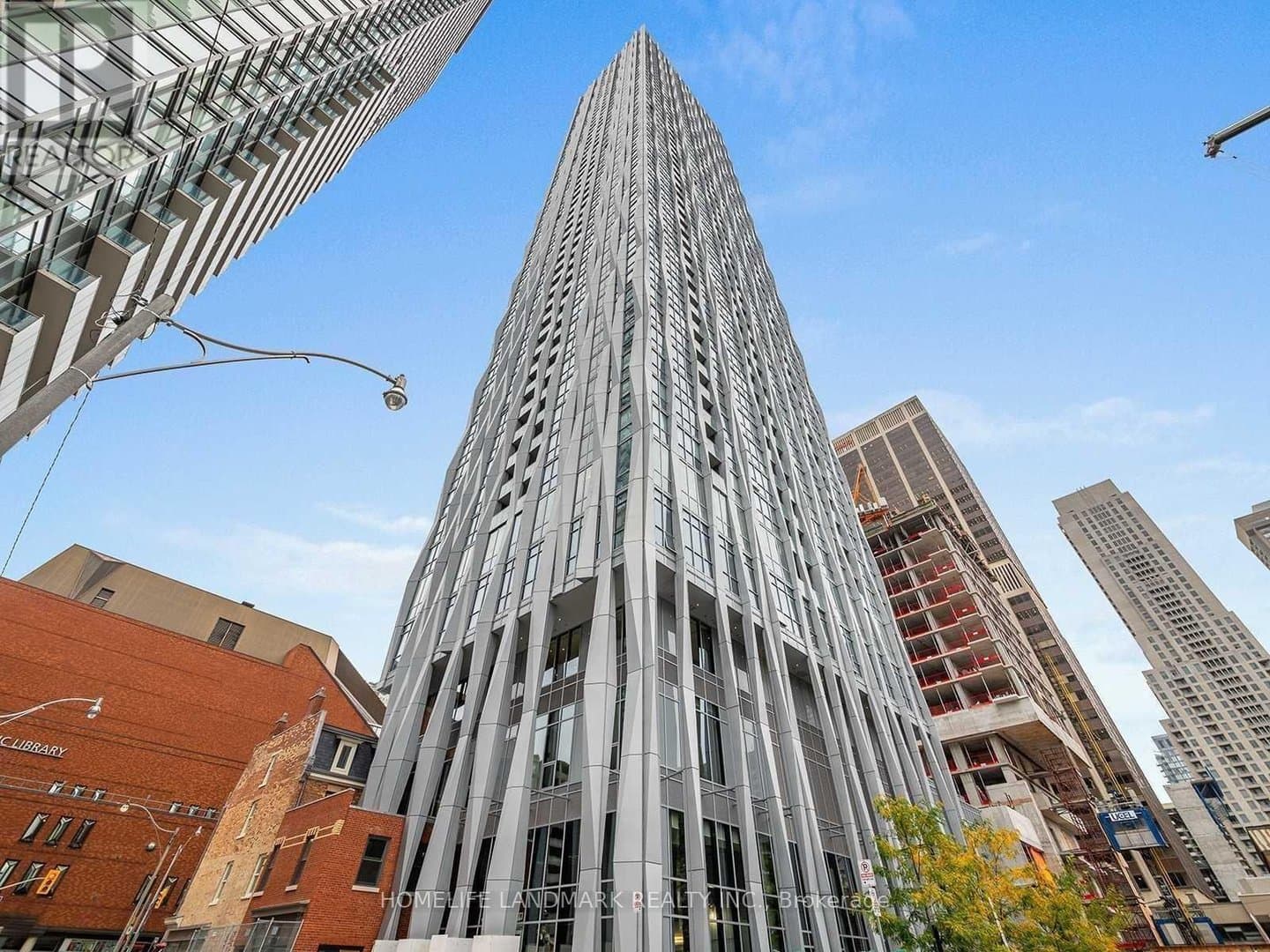 1 Yorkville Avenue - Photo 1