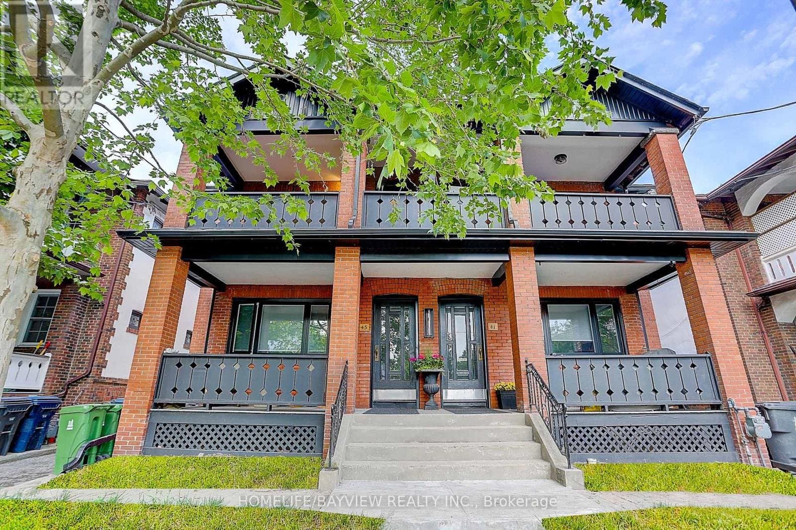 43 Wineva Avenue