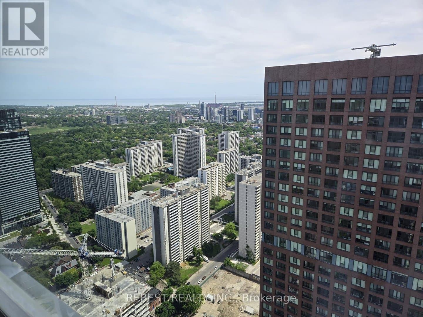 395 Bloor Street - Photo 2
