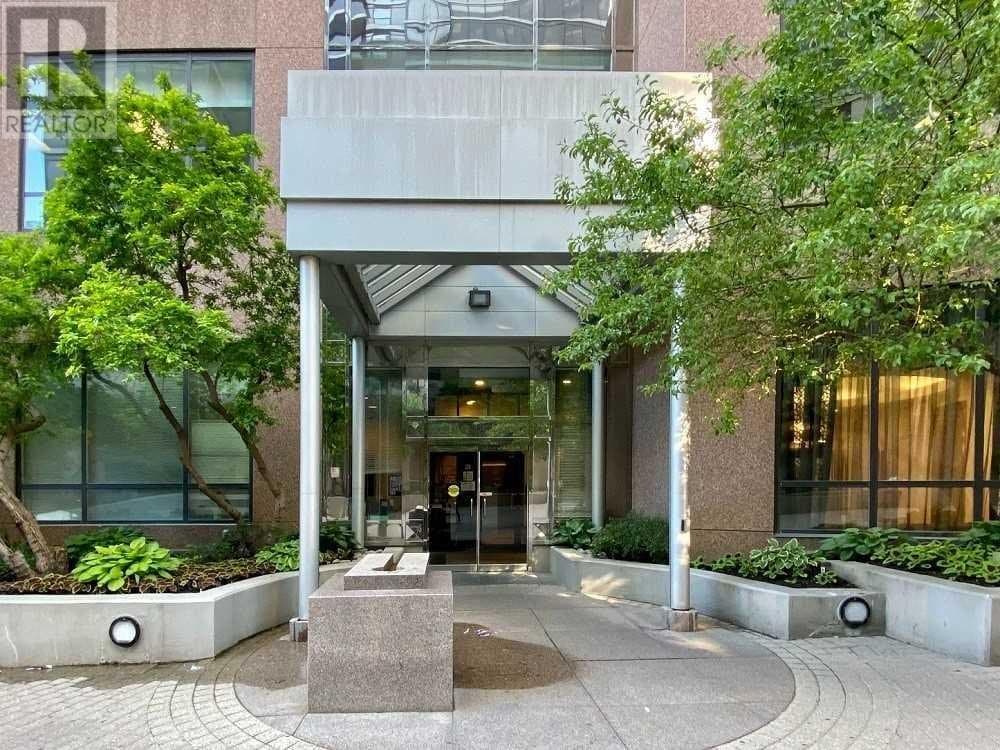 7 Carlton Street - Photo 1