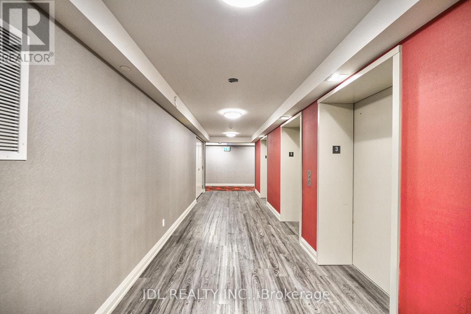 20 Meadowglen Place - Photo 4
