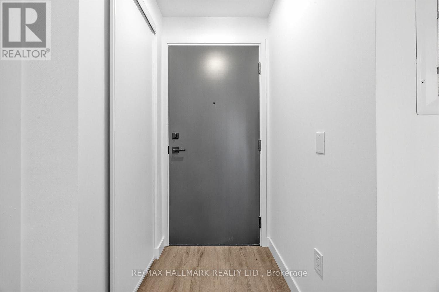1635 Military Trail - Photo 4