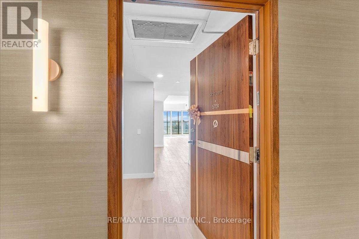 1 Concord Cityplace Way - Photo 2