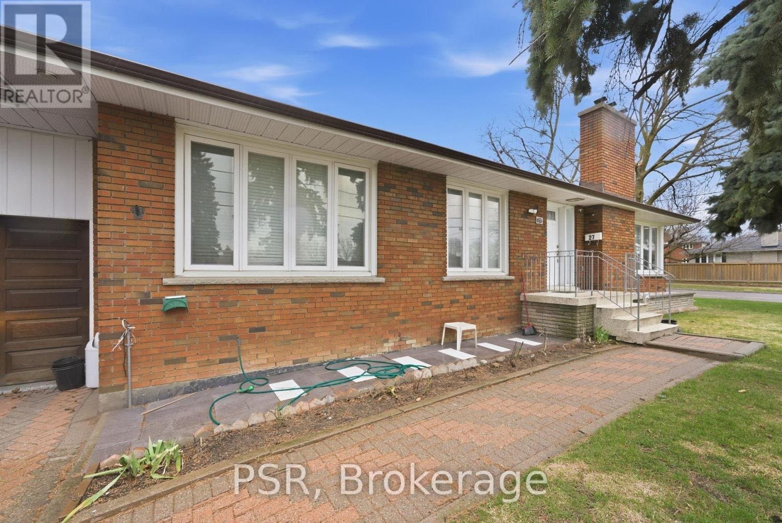 27 Kingsview (lower) Boulevard - Photo 3