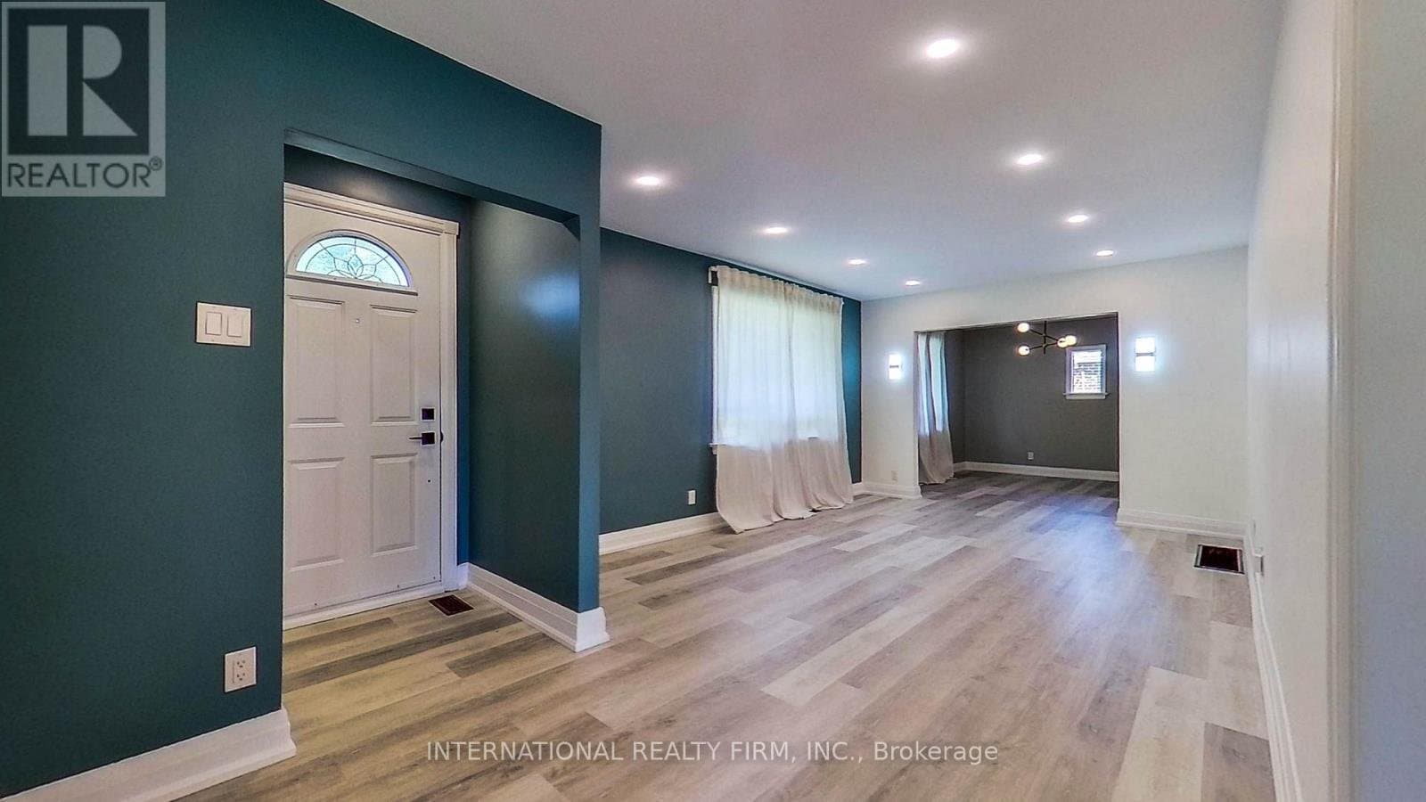 85 Churchill Avenue - Photo 4