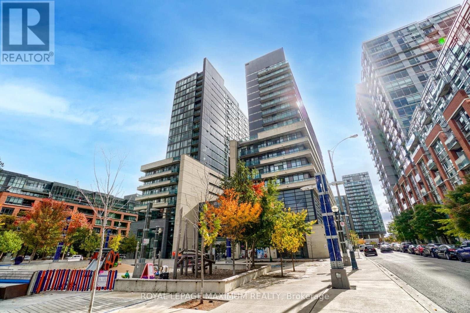 36 Lisgar Street - Photo 2
