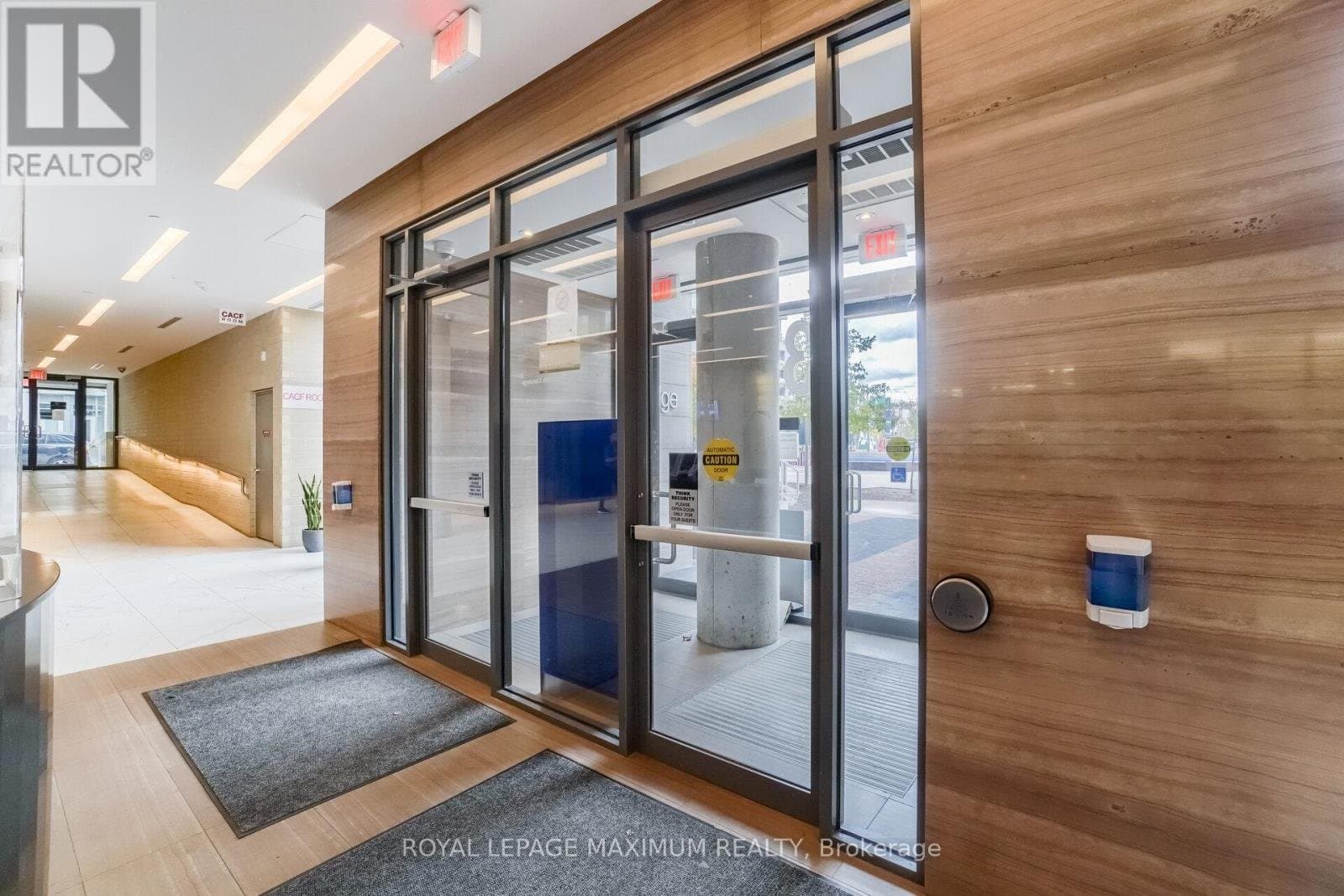 36 Lisgar Street - Photo 4