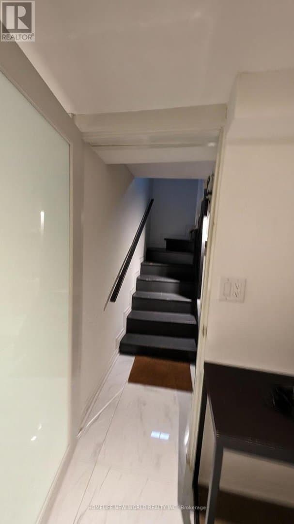 16 Laxton Avenue - Photo 3