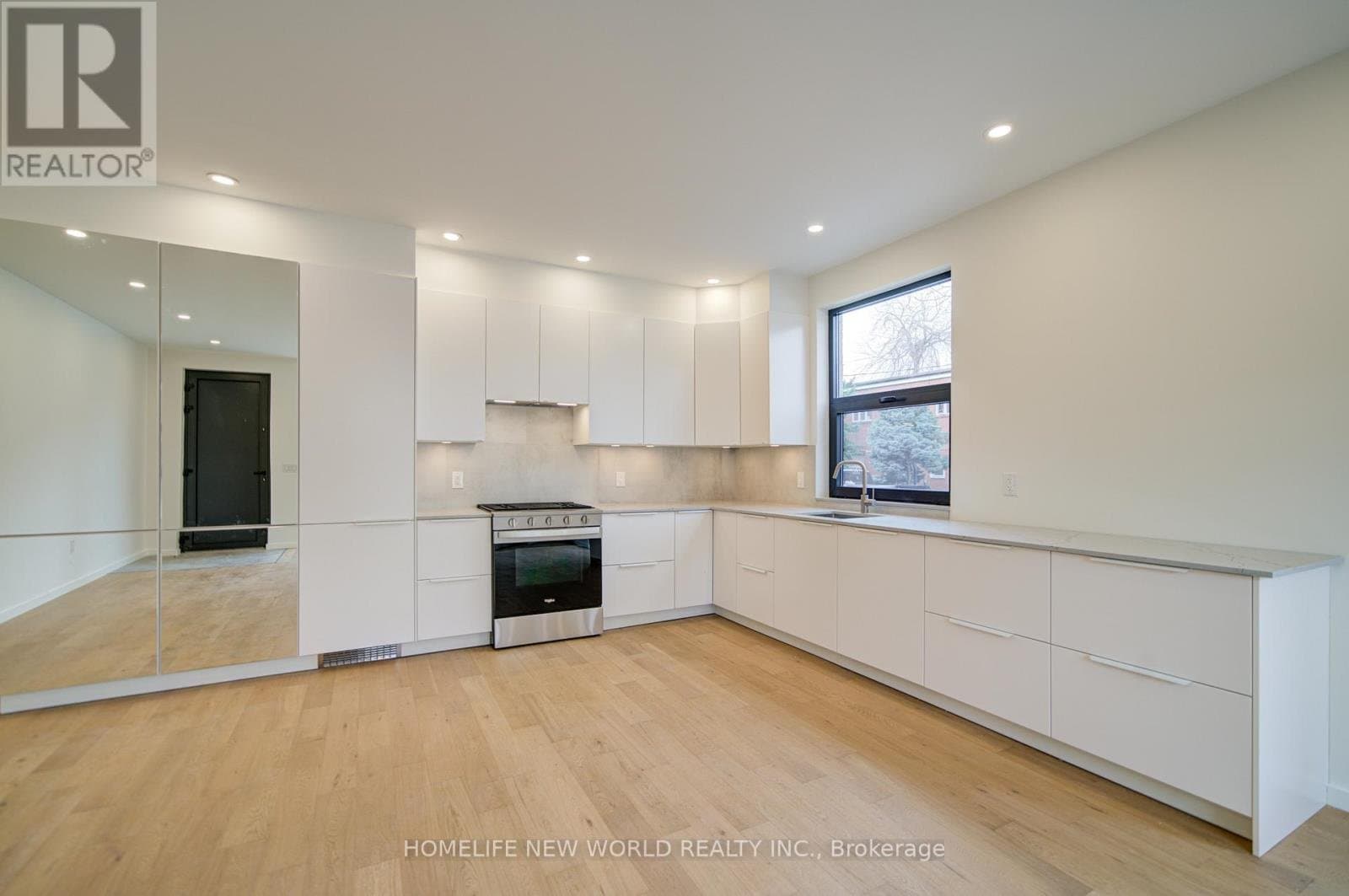 78 Gladstone Avenue - Photo 4
