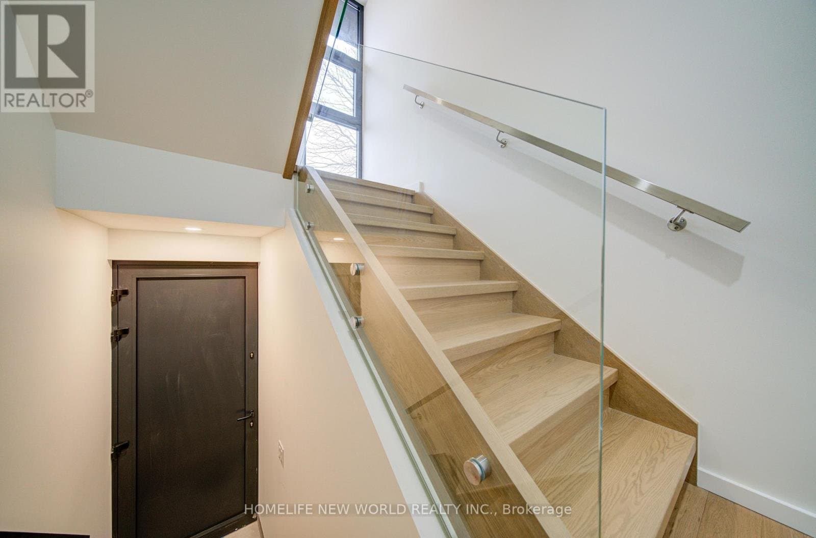 78 Gladstone Avenue - Photo 4