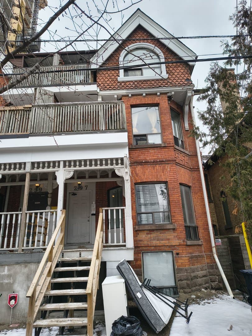 297 Sherbourne Street - Photo 1