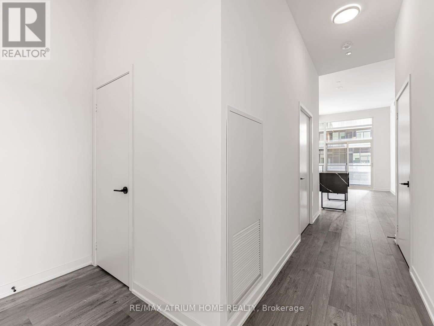 285 Dufferin Street - Photo 3