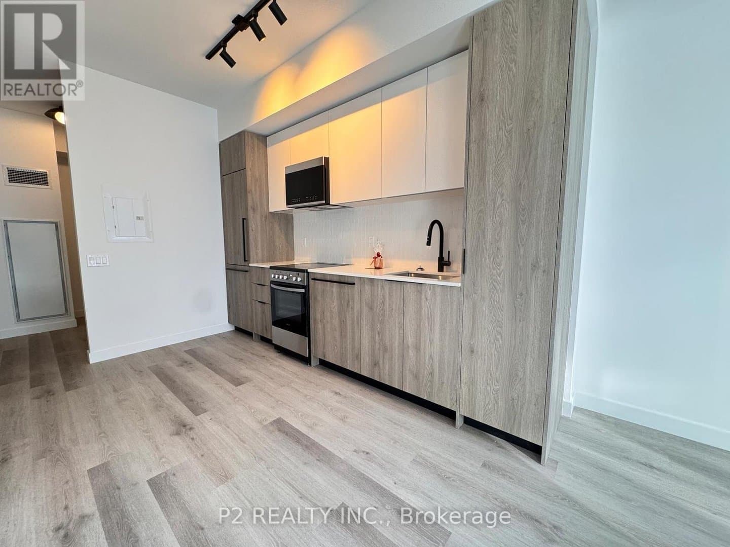 1635 MILITARY Trail - Photo 3