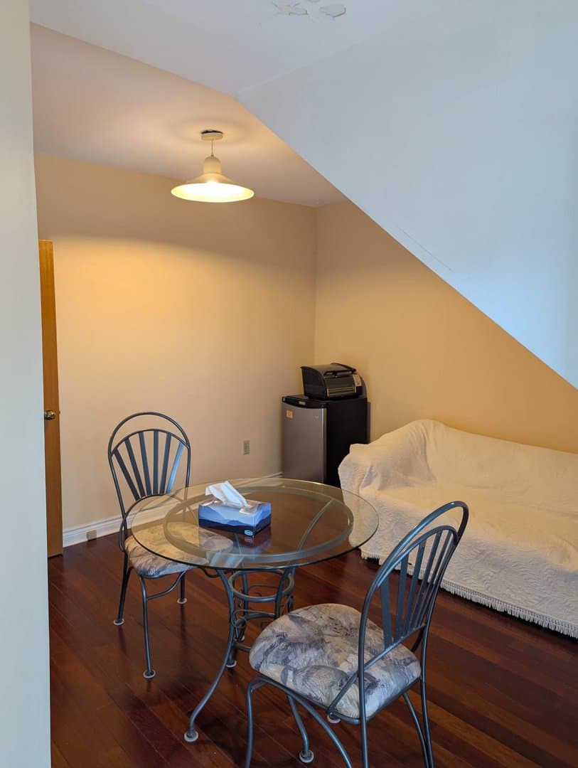 33 Rosemount Avenue - Photo 2