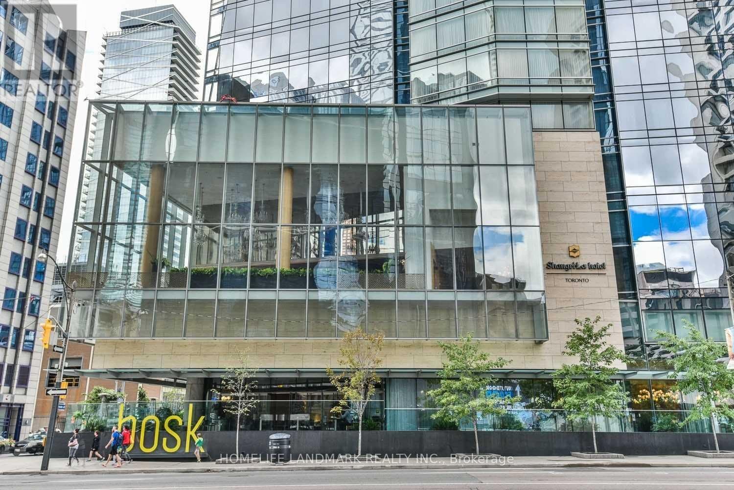 180 University Avenue - Photo 3