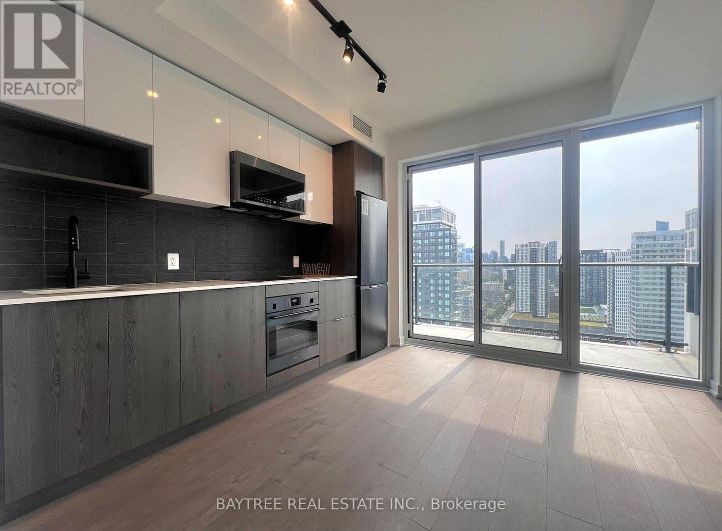 5 Defries Street - Photo 1