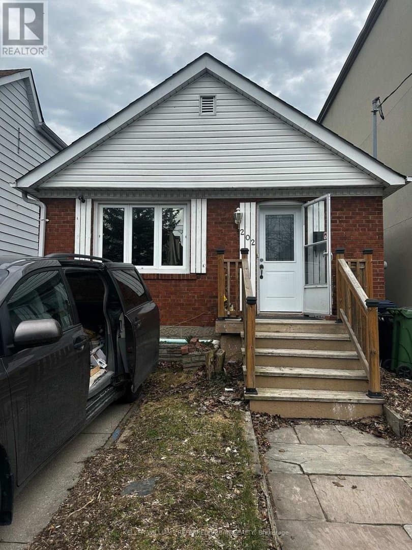 202 Cedarvale Avenue - Photo 1