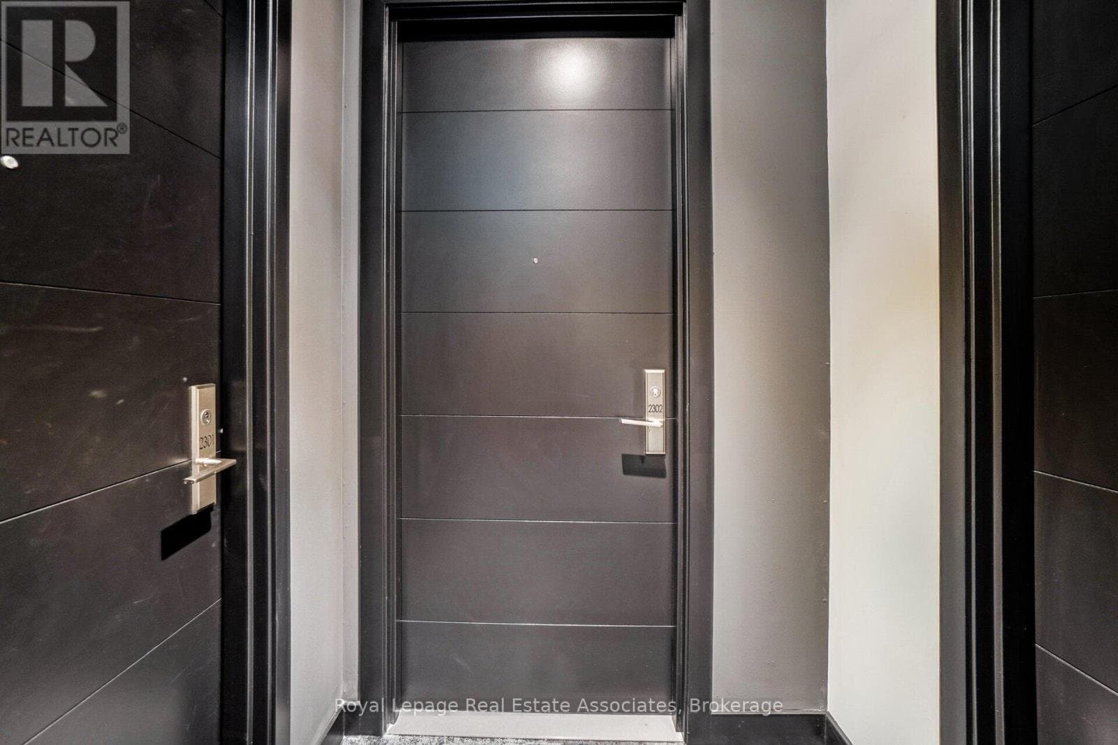 488 University Avenue - Photo 4