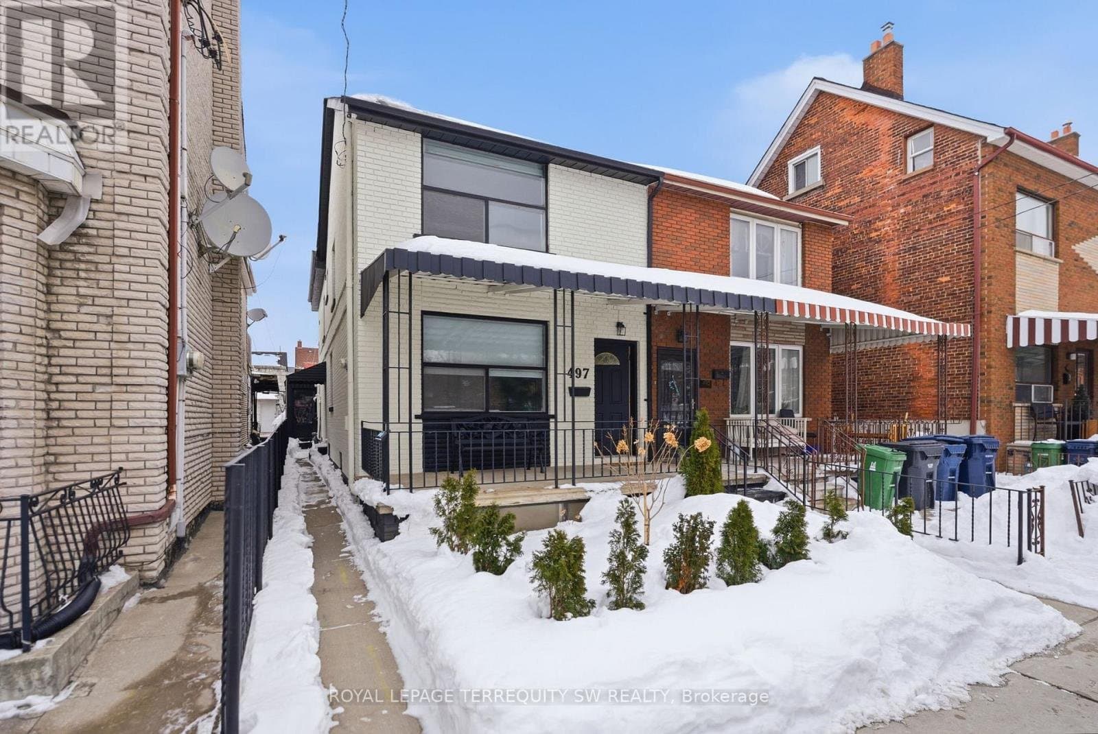 497 Ossington Avenue - Photo 2