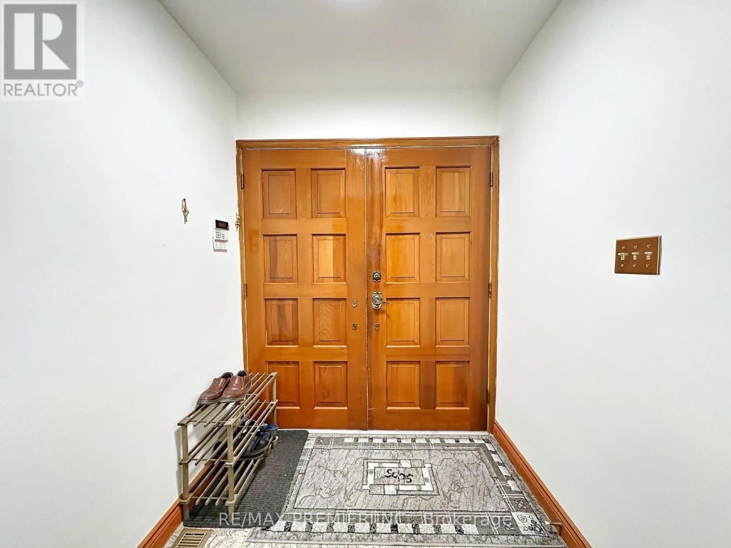 56 Fairchild Avenue - Photo 2