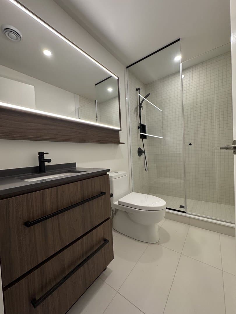 425 Front Street East - Photo 4