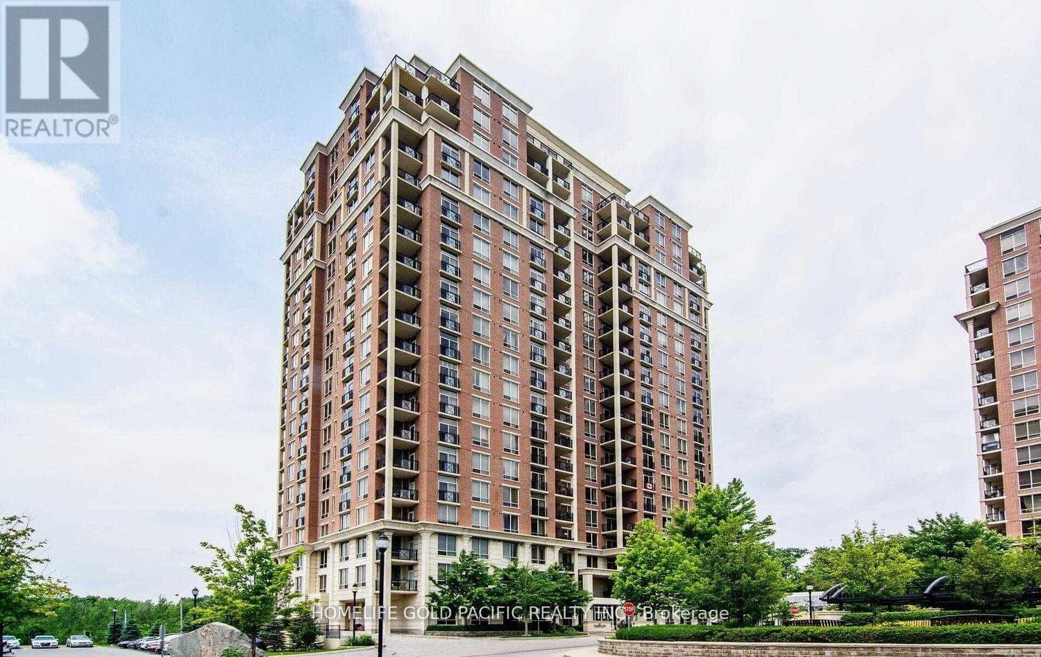 1101 Leslie Street - Photo 1