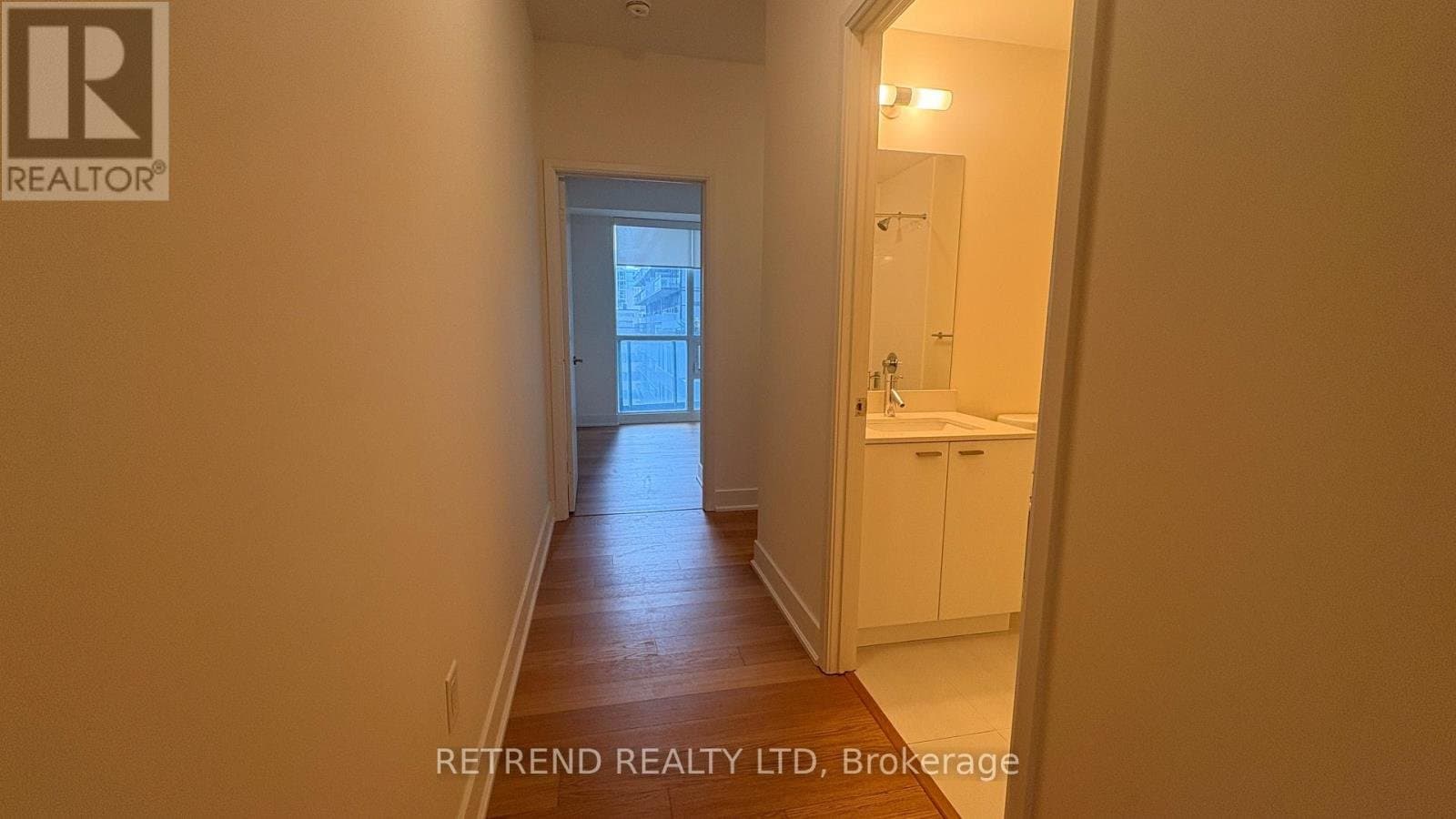 30 Roehampton Avenue - Photo 2