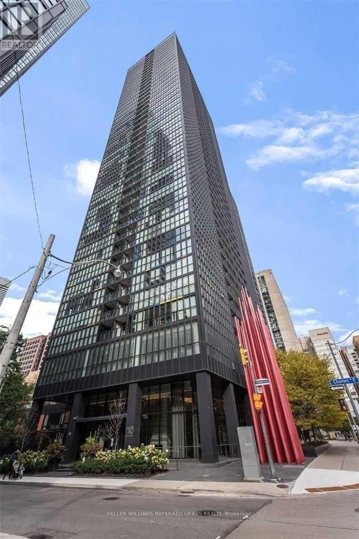 110 Charles Street - Photo 2