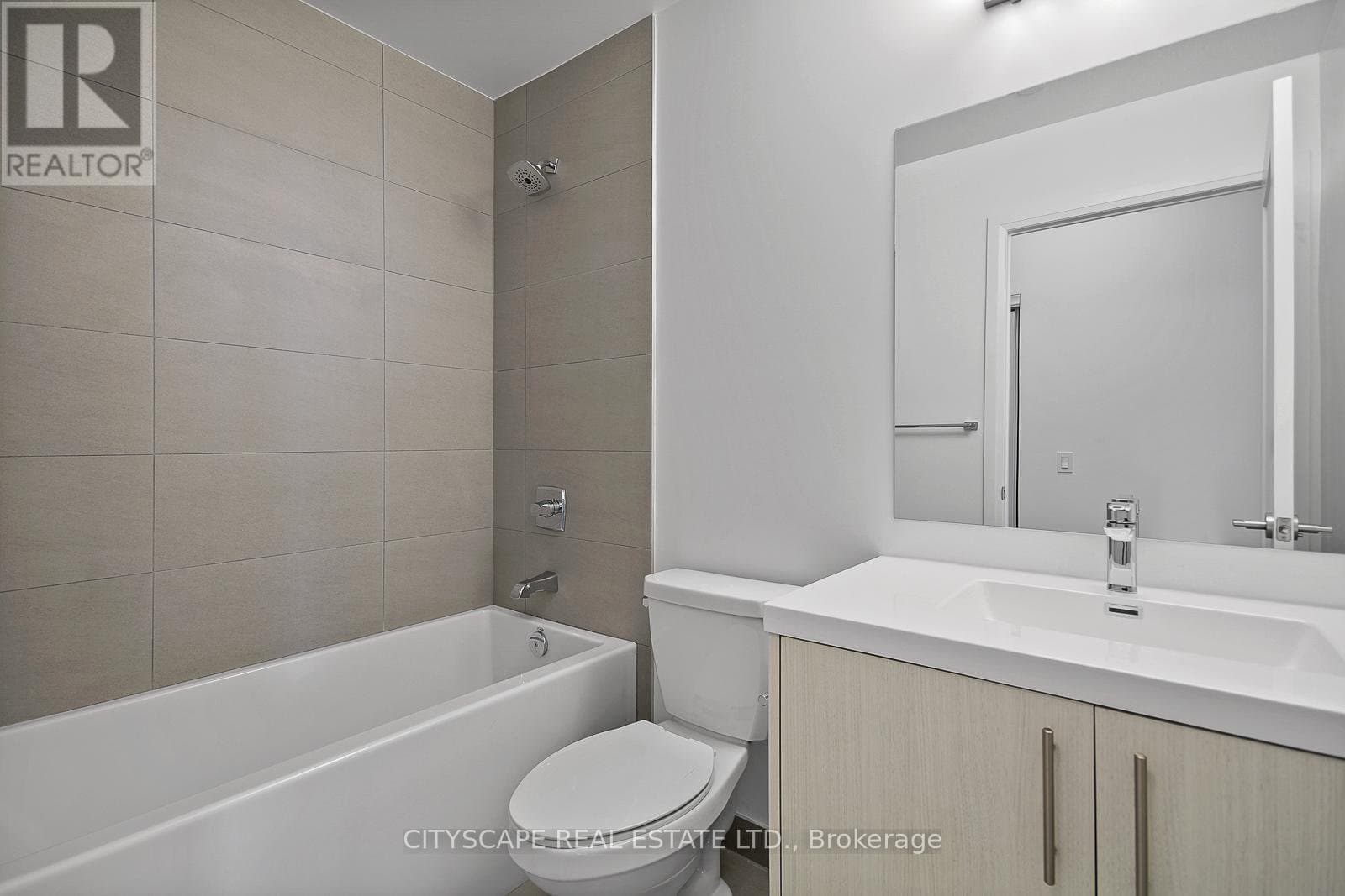 286 Main Street - Photo 4