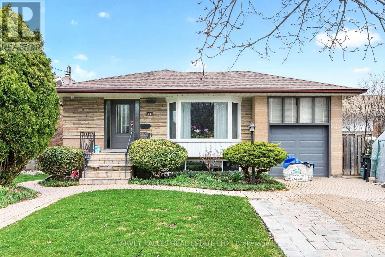 67 Robinglade Drive - Photo 1