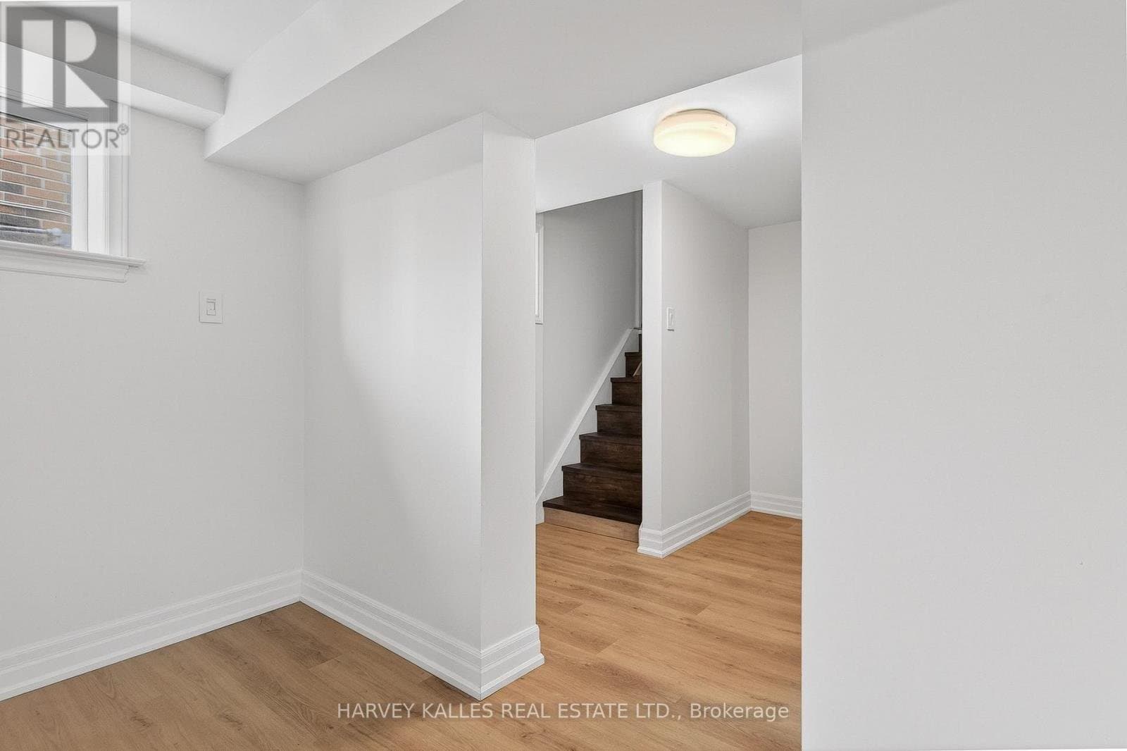 67 Robinglade Drive - Photo 3
