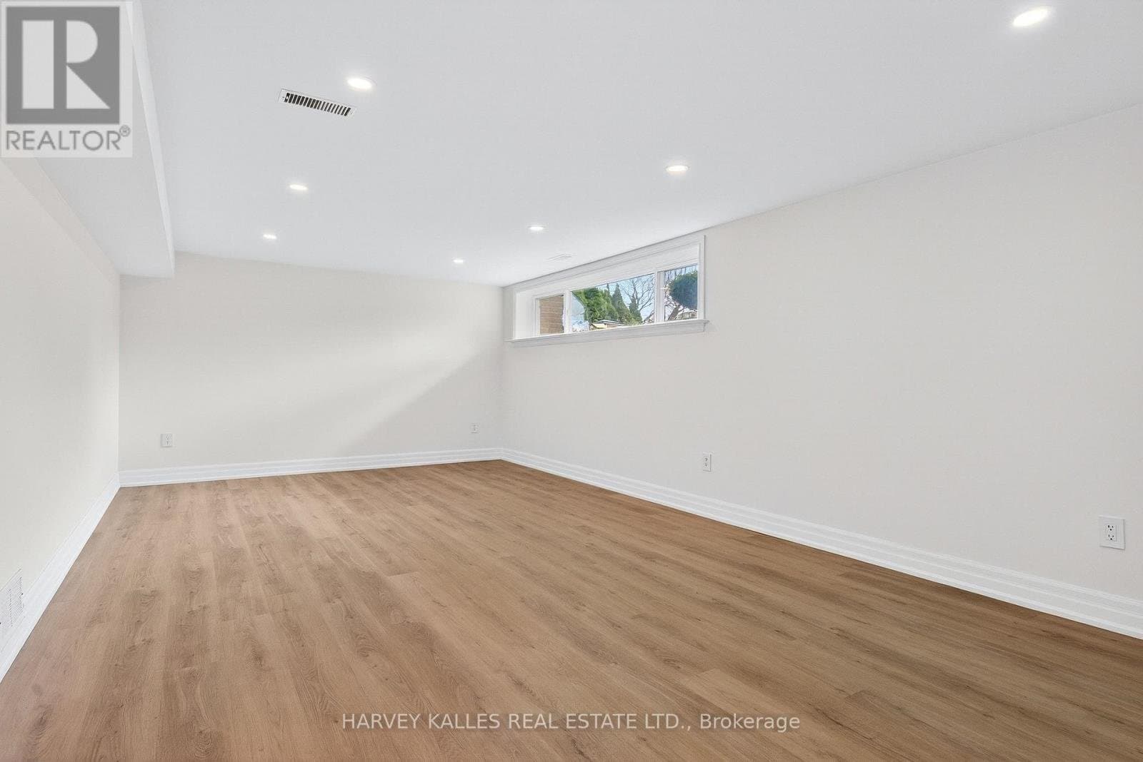 67 Robinglade Drive - Photo 4