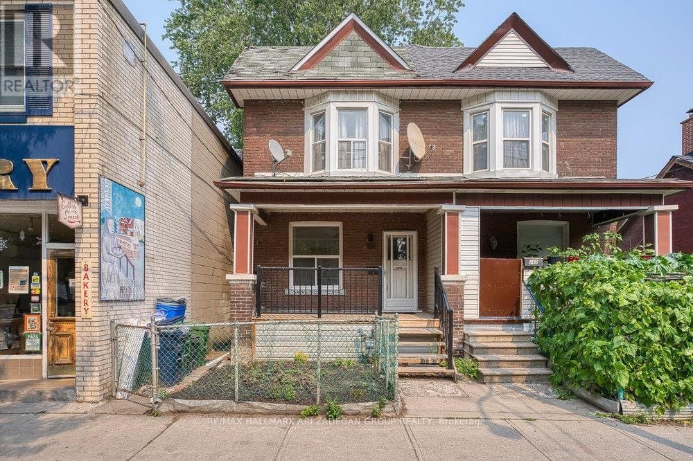 151 Broadview Avenue - Photo 2