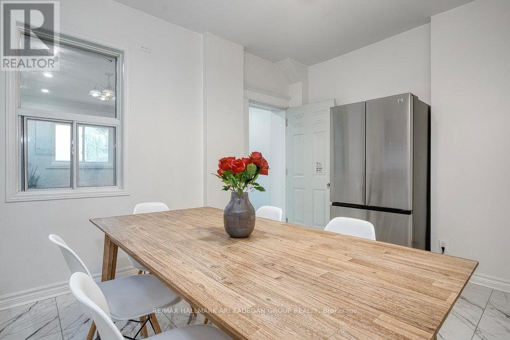 151 Broadview Avenue - Photo 4