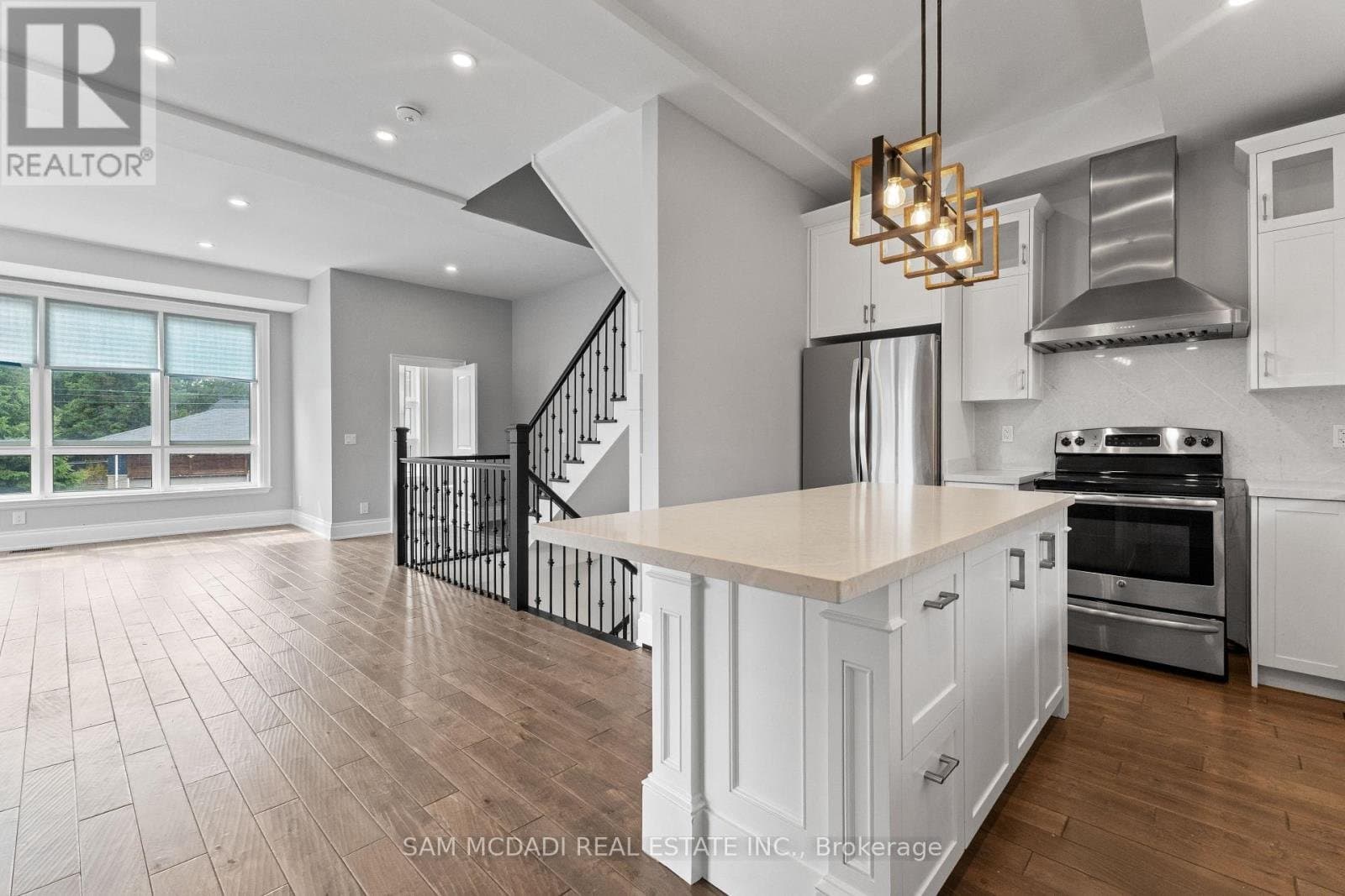 15 Old Oak Drive - Photo 2