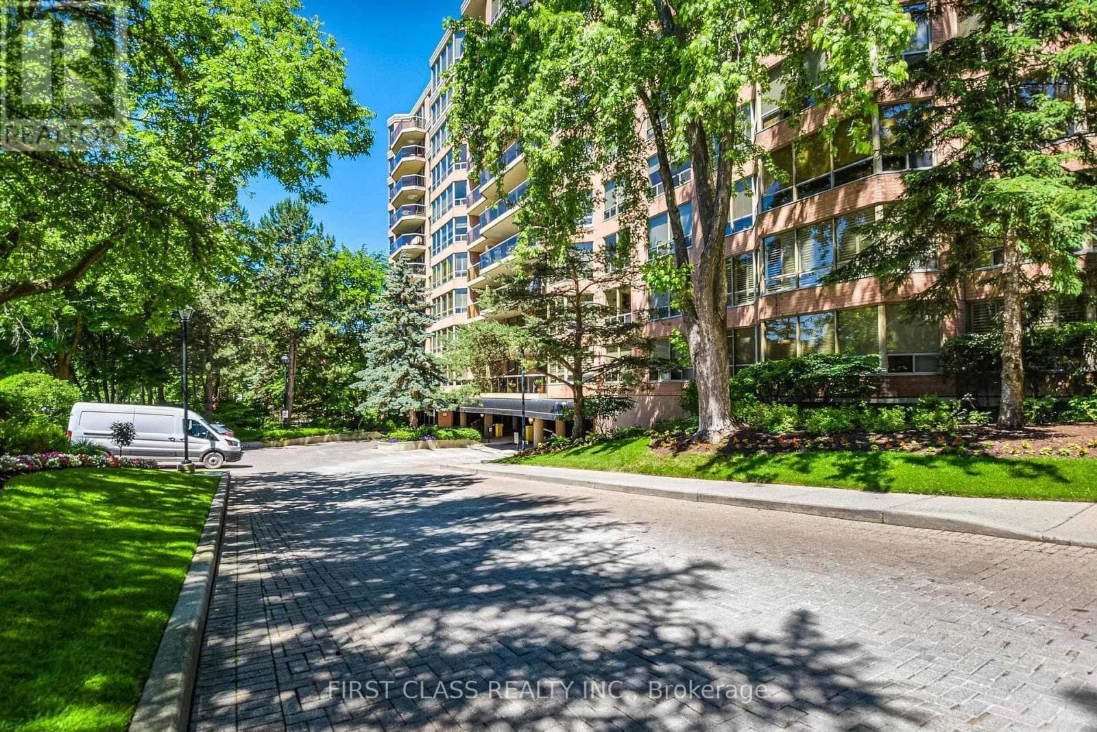 3181 Bayview Avenue - Photo 3