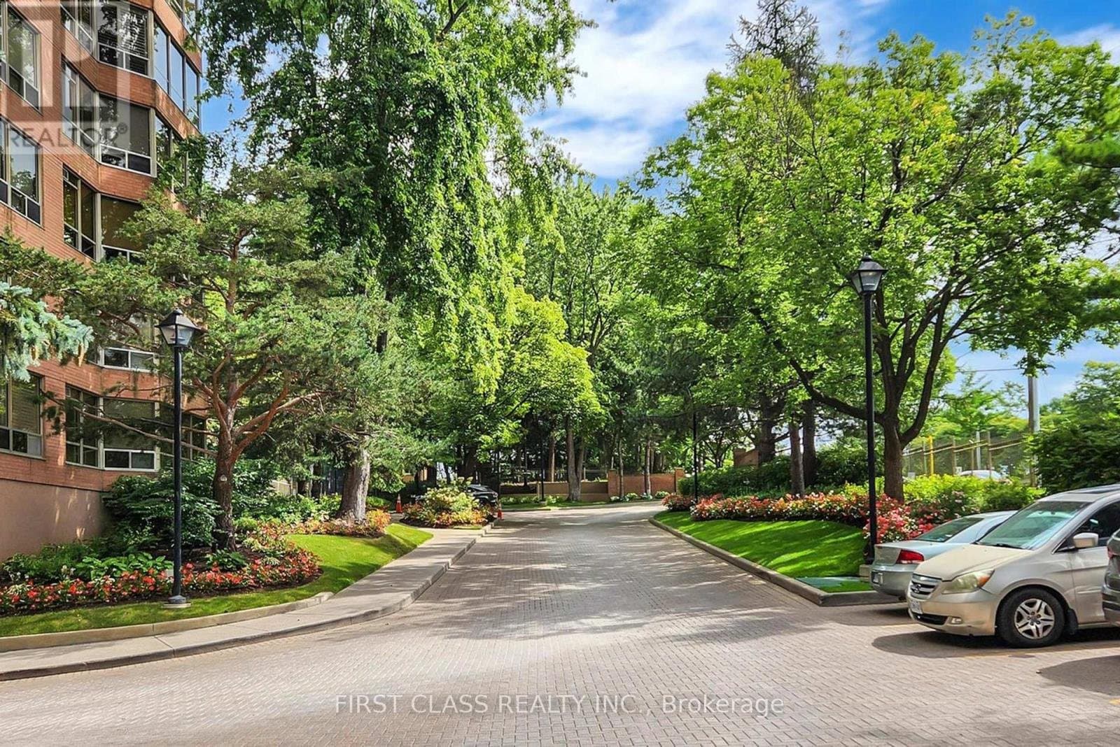3181 Bayview Avenue - Photo 4