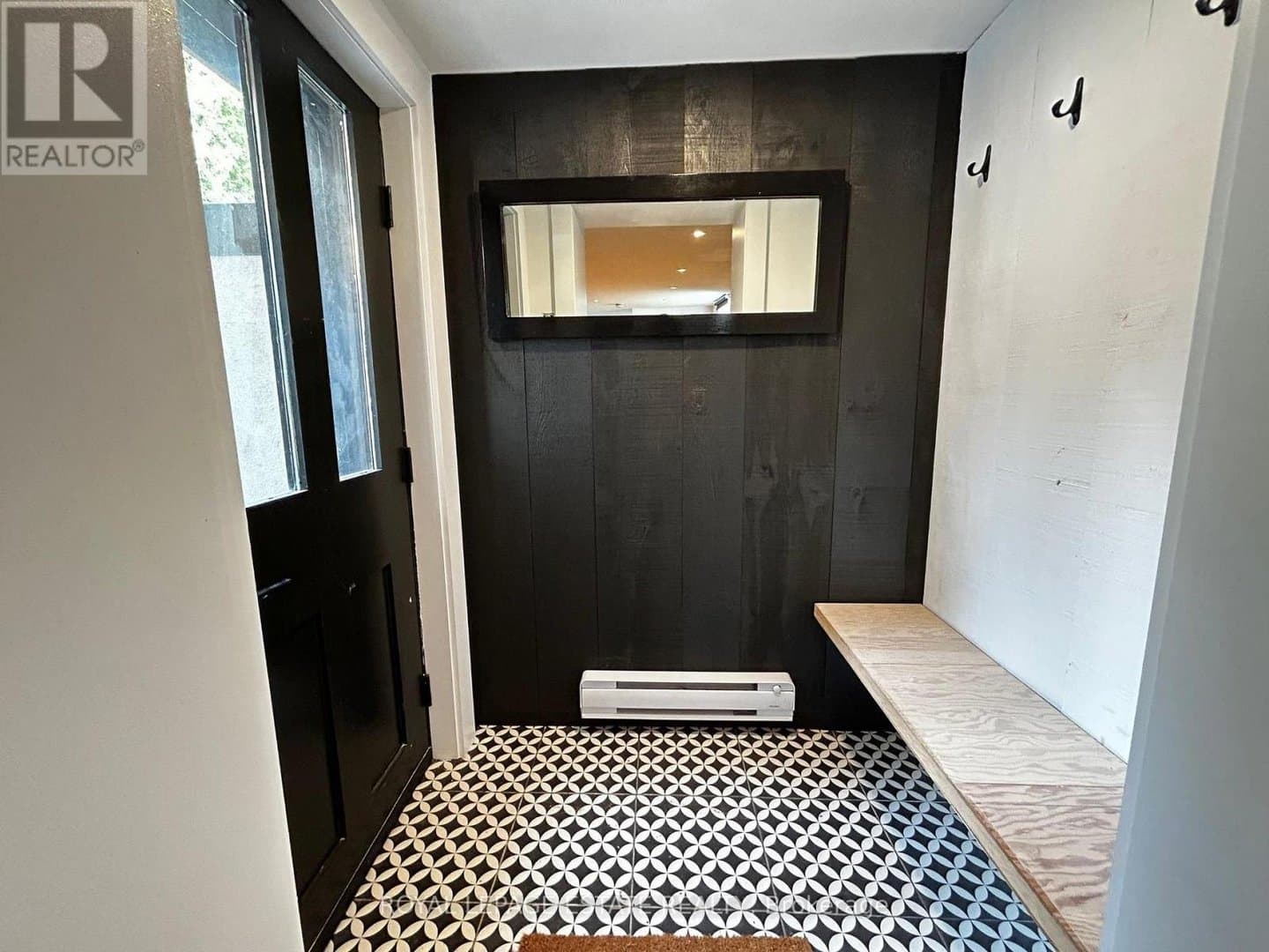 65 Maywood Park - Photo 2