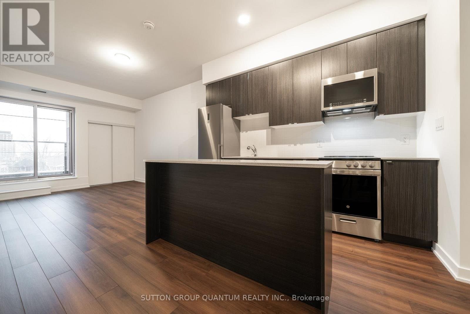 2433 Dufferin Street - Photo 4