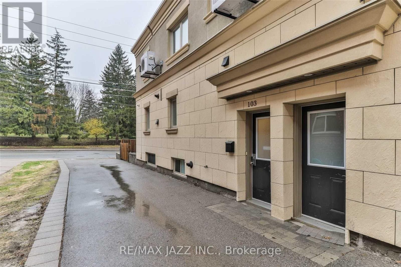 1303 Bayview Avenue - Photo 3