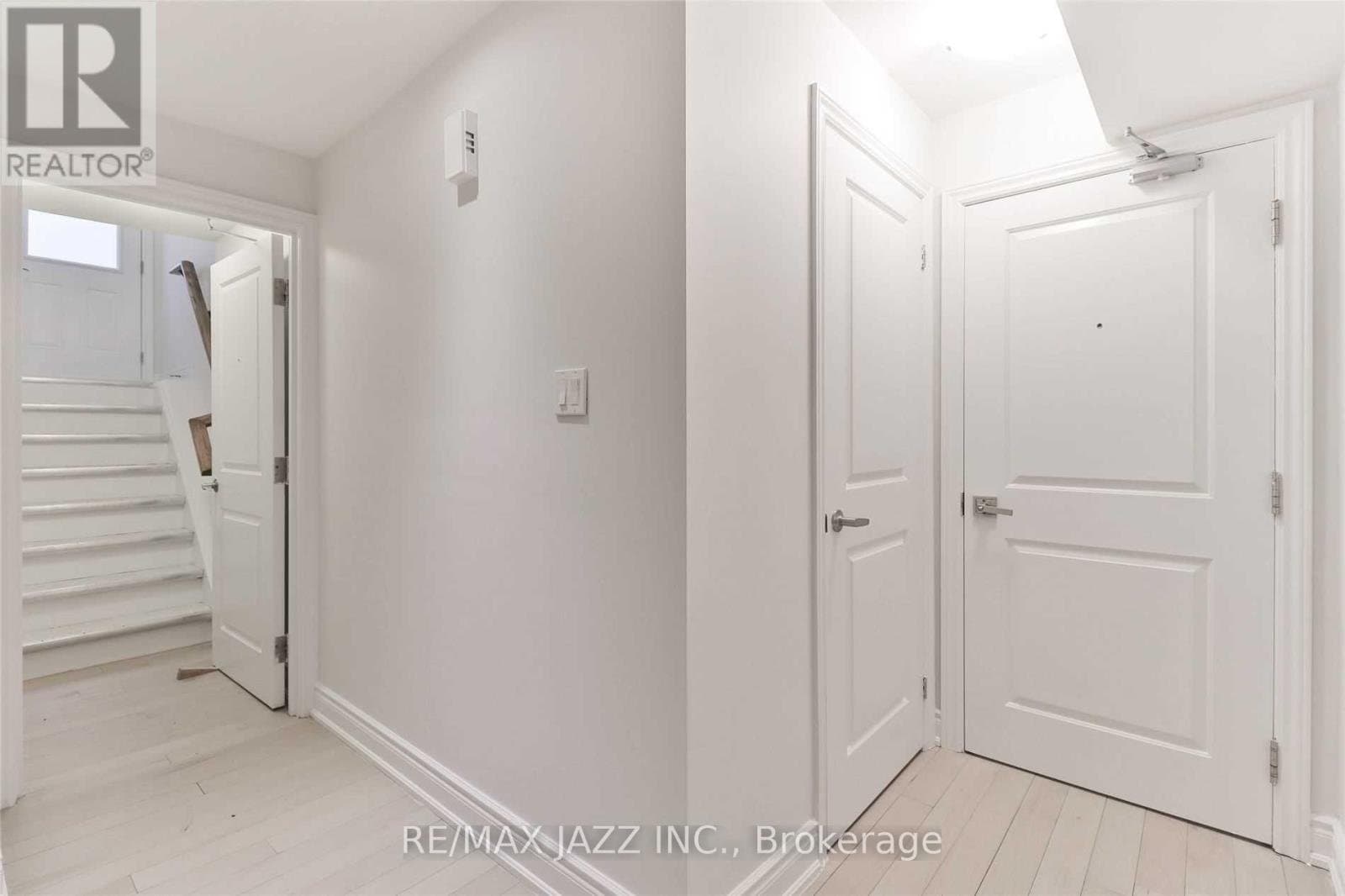 1303 Bayview Avenue - Photo 4