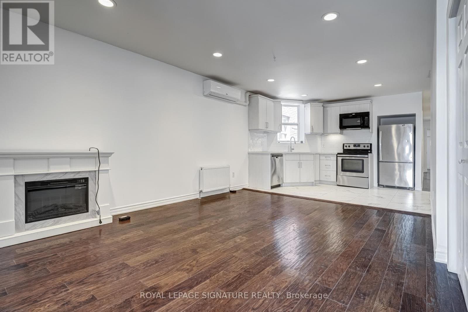 1116 College Street - Photo 1