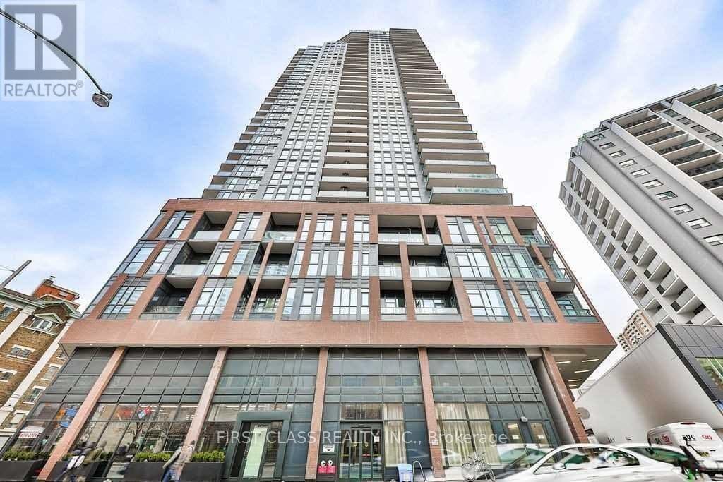 159 Wellesley Street - Photo 2