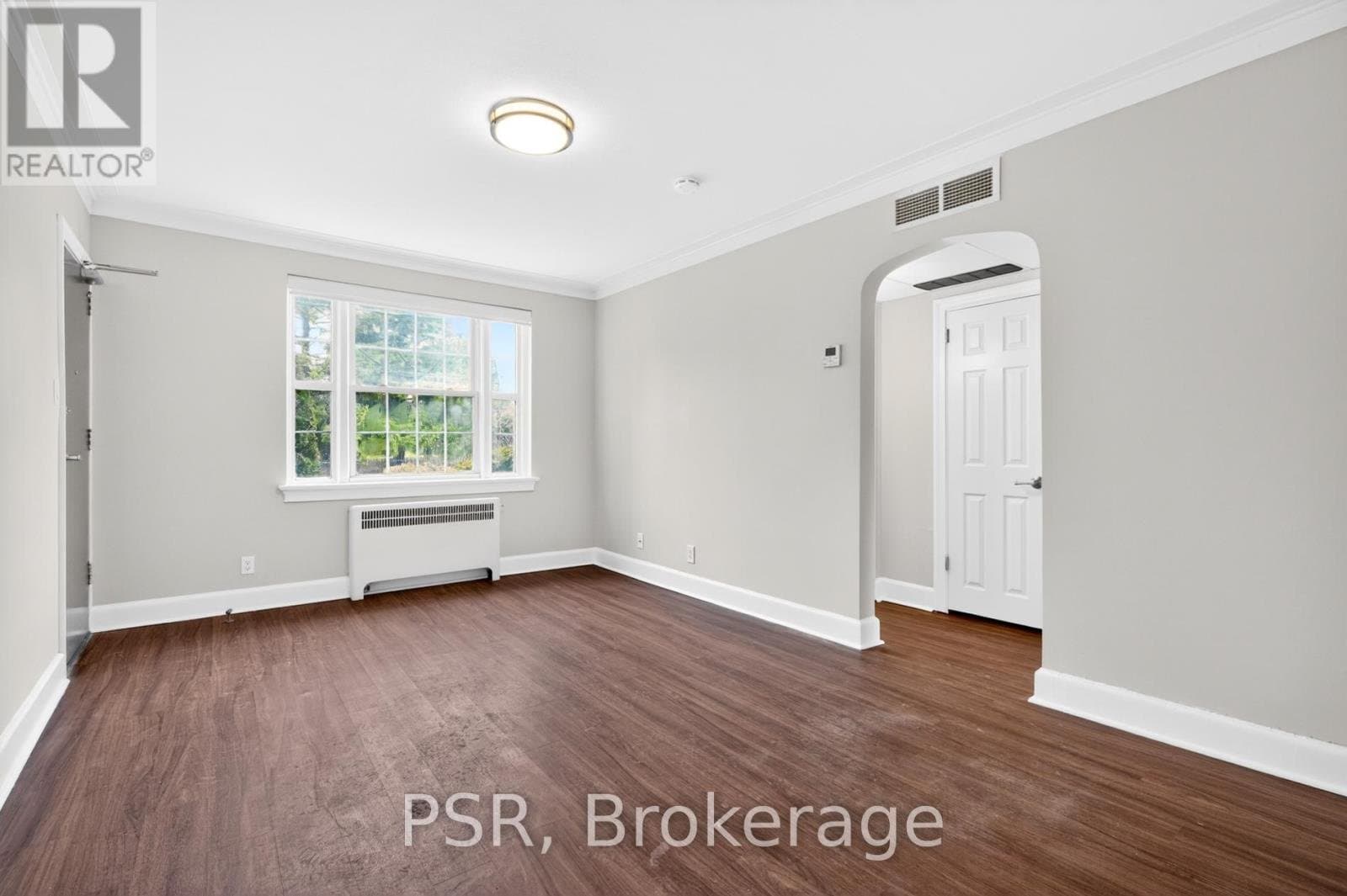 1325 Bayview Avenue - Photo 3