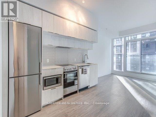 181 Dundas Street