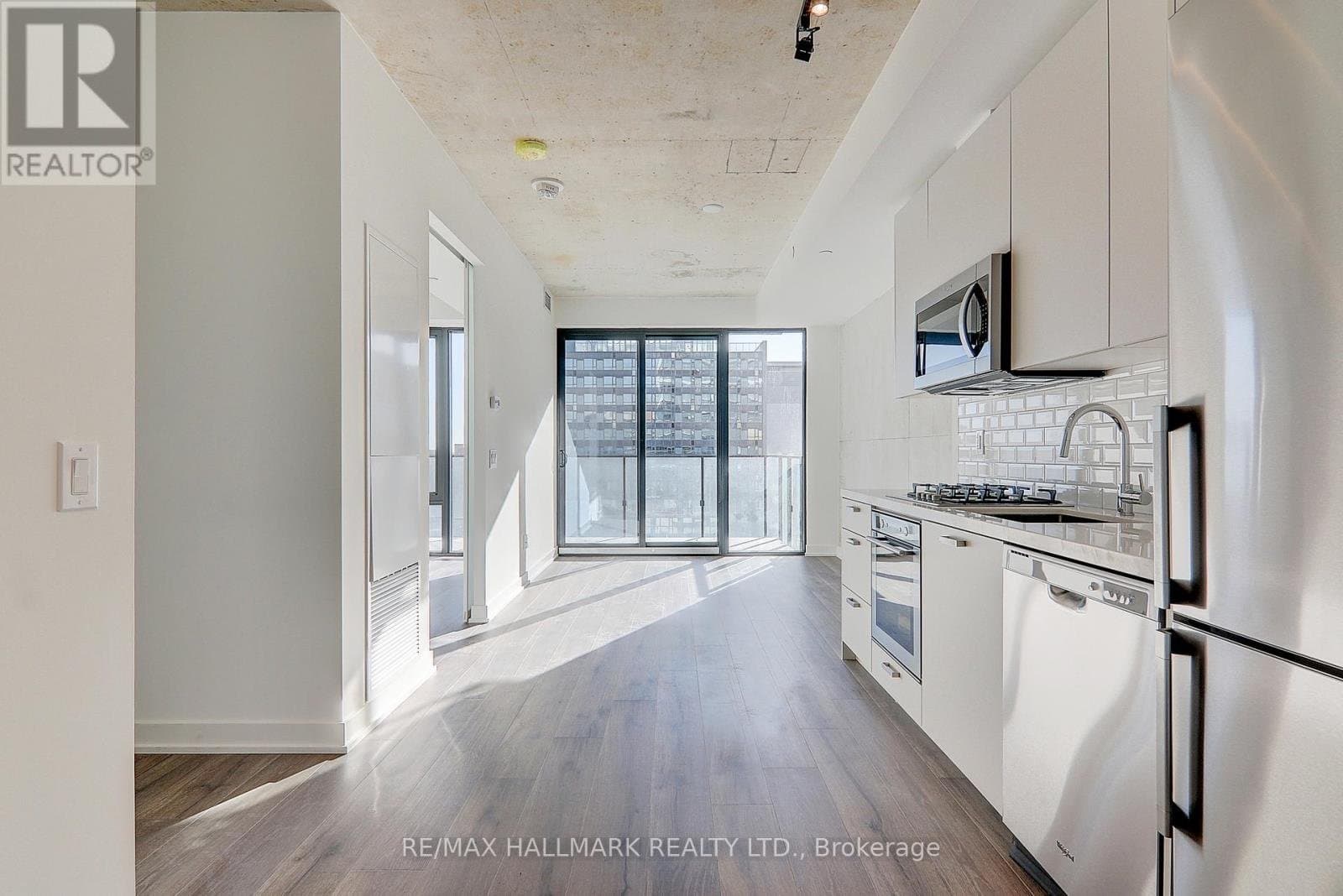 55 Ontario Street - Photo 4