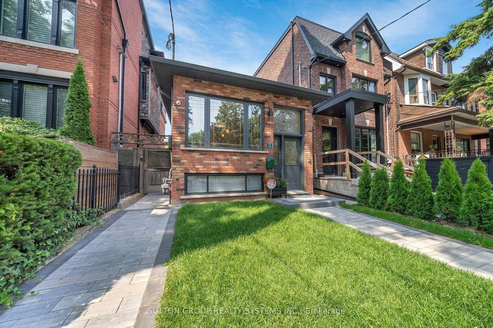 112 Argyle Street - Photo 2