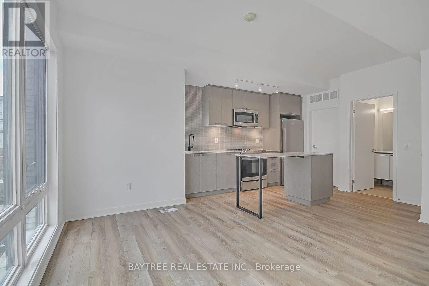 30 Ed Clark Gardens - Photo 2