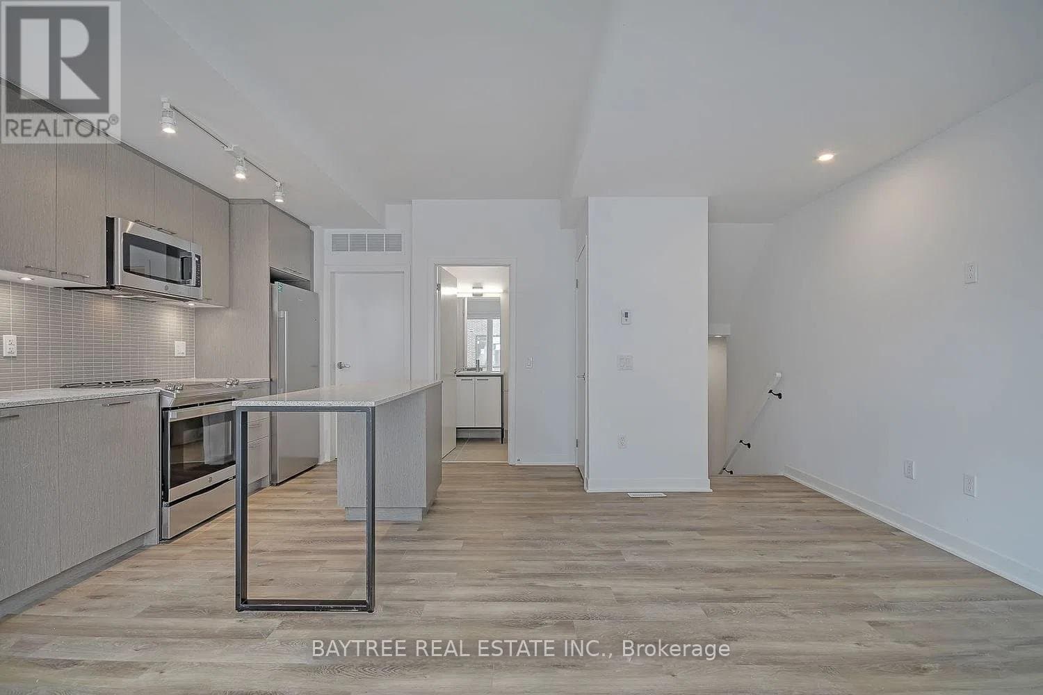 30 Ed Clark Gardens - Photo 3